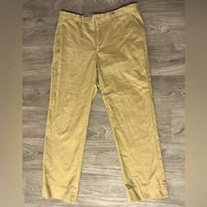 Men’s tan pants